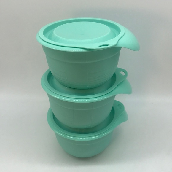 Tupperware Mixing Bowls Set of 3 - Picture 2 of 16